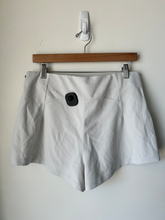 Load image into Gallery viewer, Lulu Lemon Athletic Shorts Size 9/10
