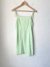 Load image into Gallery viewer, Old Navy Dress Size Medium
