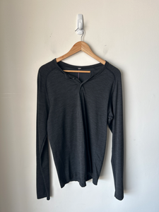 Lulu Lemon Athletic Top Size Medium