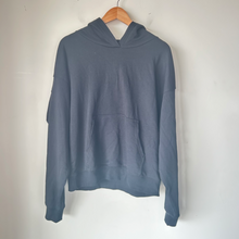 Load image into Gallery viewer, Fabletics Sweatshirt Size Extra Large
