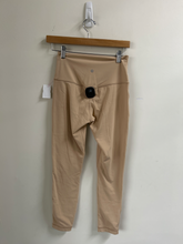 Load image into Gallery viewer, Lulu Athletic Pants Size 5/6 (28)
