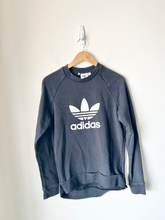 Load image into Gallery viewer, Adidas Sweatshirt Size Medium
