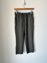 Load image into Gallery viewer, Lulu Lemon Athletic Pants Size Small
