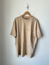 Load image into Gallery viewer, Essentials T-shirt Size Extra Large
