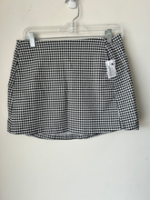 Load image into Gallery viewer, Urban Outfitters ( U ) Short Skirt Size Medium
