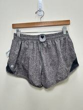 Load image into Gallery viewer, Lulu Lemon Athletic Shorts Size 7/8

