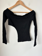 Load image into Gallery viewer, Edikted Long Sleeve Top Size Small
