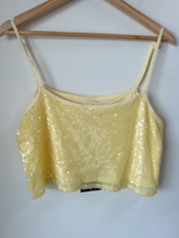 Load image into Gallery viewer, Tank Top Size Large
