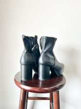 Load image into Gallery viewer, Divided Boots Womens 7.5
