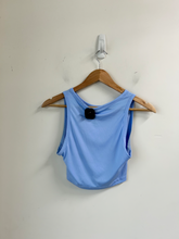 Load image into Gallery viewer, Gym Shark Athletic Top Size Small

