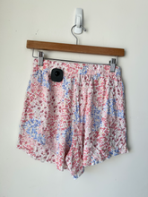 Load image into Gallery viewer, Blue Rain Shorts Size Small
