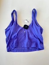 Load image into Gallery viewer, Lululemon Athletic Top Size Small
