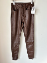 Load image into Gallery viewer, Free People Pants Size 1/2 (26)
