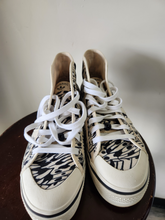 Load image into Gallery viewer, Adidas Casual Shoes Womens 10
