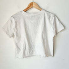 Load image into Gallery viewer, Originality T-Shirt Size Small
