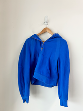 Load image into Gallery viewer, Lululemon Sweatshirt Size Small

