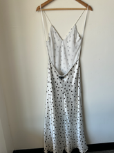 Load image into Gallery viewer, Zara Maxi Dress Size Medium
