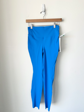 Load image into Gallery viewer, Lulu Lemon Athletic Pants Size 5/6 (28)
