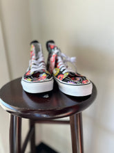 Load image into Gallery viewer, Vans Casual Shoes Womens 9
