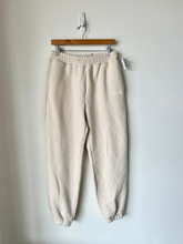 Load image into Gallery viewer, Comfrt Athletic Pants Size Medium

