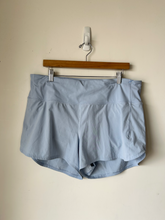 Load image into Gallery viewer, Lululemon Athletic Shorts Size 13/14
