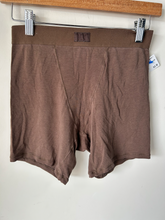 Load image into Gallery viewer, Skims Athletic Shorts Size Small
