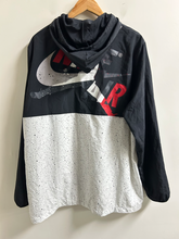 Load image into Gallery viewer, Jordan Outerwear Size Extra Large
