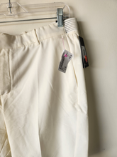Load image into Gallery viewer, Nike Shorts Size 36
