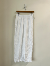 Load image into Gallery viewer, Abercrombie &amp; Fitch Pants Size Small
