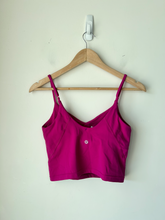 Load image into Gallery viewer, Lulu Lemon Athletic Top Size Medium
