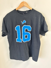 Load image into Gallery viewer, Nfl Short Sleeve Top Size Large
