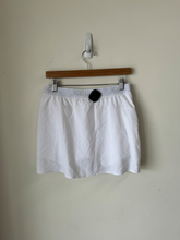 Load image into Gallery viewer, Fabletics Athletic Skort Size Medium

