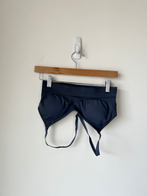 Load image into Gallery viewer, Gym Shark Sports Bra Size Small
