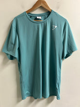 Load image into Gallery viewer, Gymshark Women’s Tee Size Extra Large

