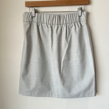 Load image into Gallery viewer, Rachel Zoe Short Skirt Size Small
