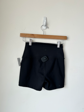 Load image into Gallery viewer, Yogalicious Athletic Shorts Size Small
