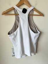 Load image into Gallery viewer, Lululemon Athletic Top Size Extra Large

