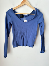 Load image into Gallery viewer, Intimately Free People Long Sleeve Top Size Large

