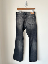 Load image into Gallery viewer, Pac Sun Pants Size 30
