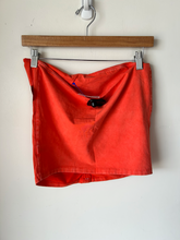 Load image into Gallery viewer, Offline Tank Top Size Large
