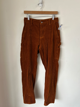 Load image into Gallery viewer, Carhartt Pants Size 3/4 (27)
