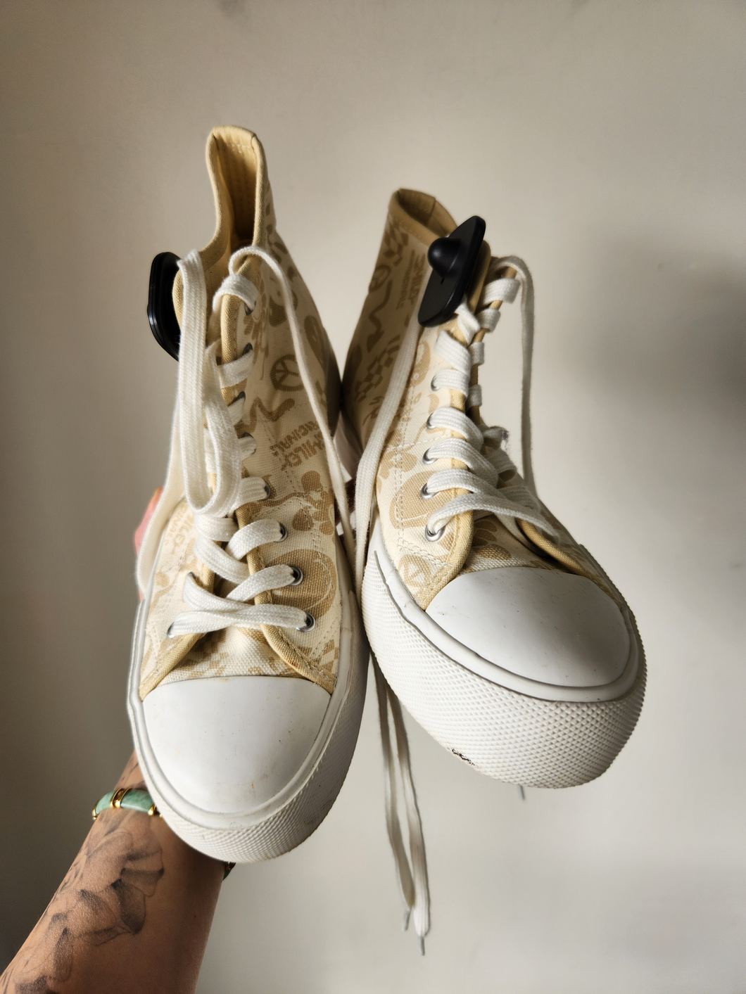 American Eagle Casual Shoes Womens 9