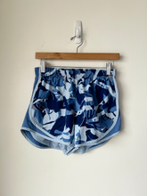 Load image into Gallery viewer, Nike Dri Fit Athletic Shorts Size Small
