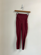 Load image into Gallery viewer, Lululemon Athletic Pants Size Extra Small
