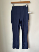 Load image into Gallery viewer, Halara Athletic Pants Size Small
