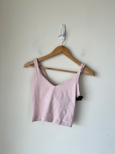 Load image into Gallery viewer, Lululemon Athletic Top Size Small
