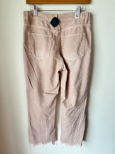 Load image into Gallery viewer, Altar'd State Pants Size 3/4 (27)
