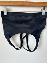 Load image into Gallery viewer, Lululemon Sports Bra Size Small
