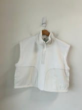Load image into Gallery viewer, Outerwear Size Large
