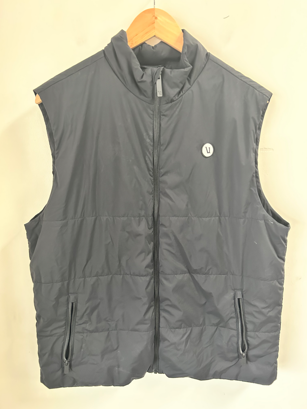 Vuori Outerwear Size Extra Large